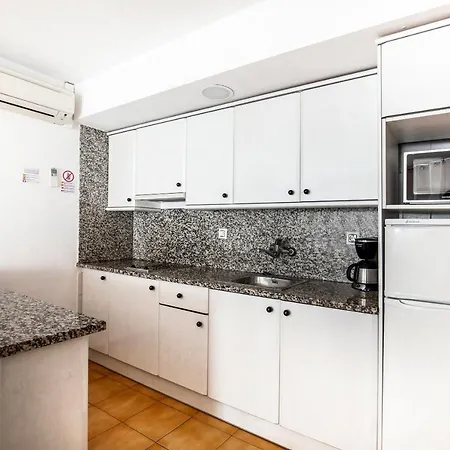 - Pal Apartament *
